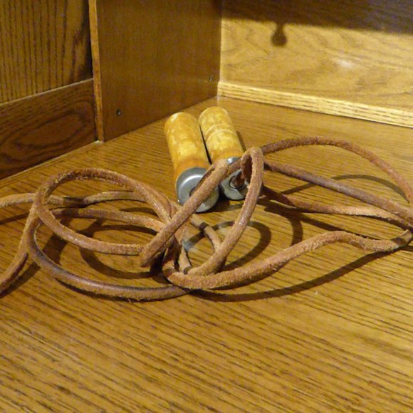 Vintage Skipping Rope - Picture 2 of 2